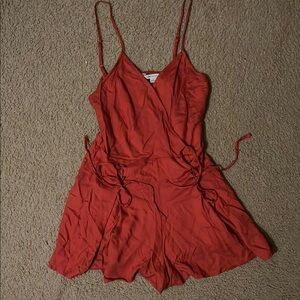 American Eagle front tie pleated romper